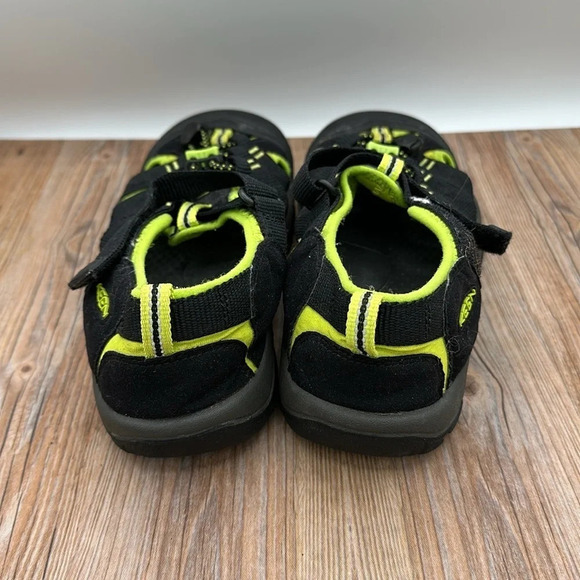 KEEN unisex-child Newport H2 Closed Toe Water Sandals size 4 black & lime - Picture 3 of 6